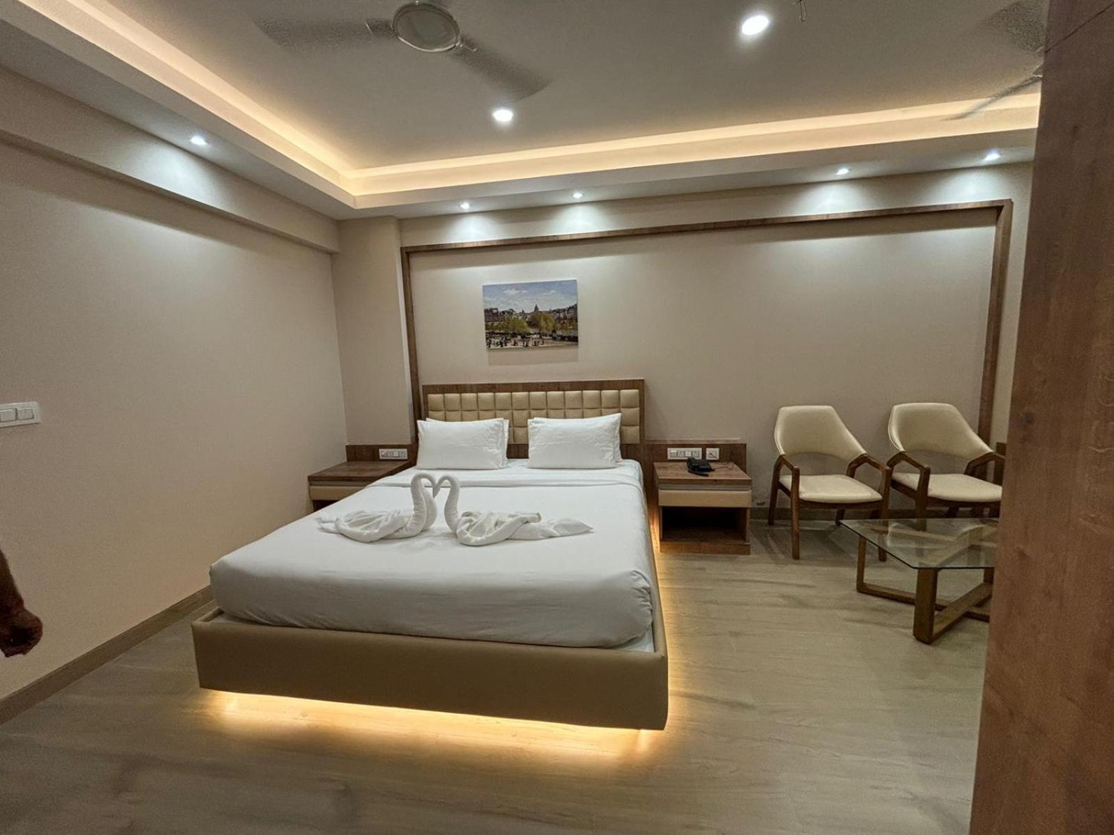 The Pearl Club Resort Shānti Niketan Екстериор снимка