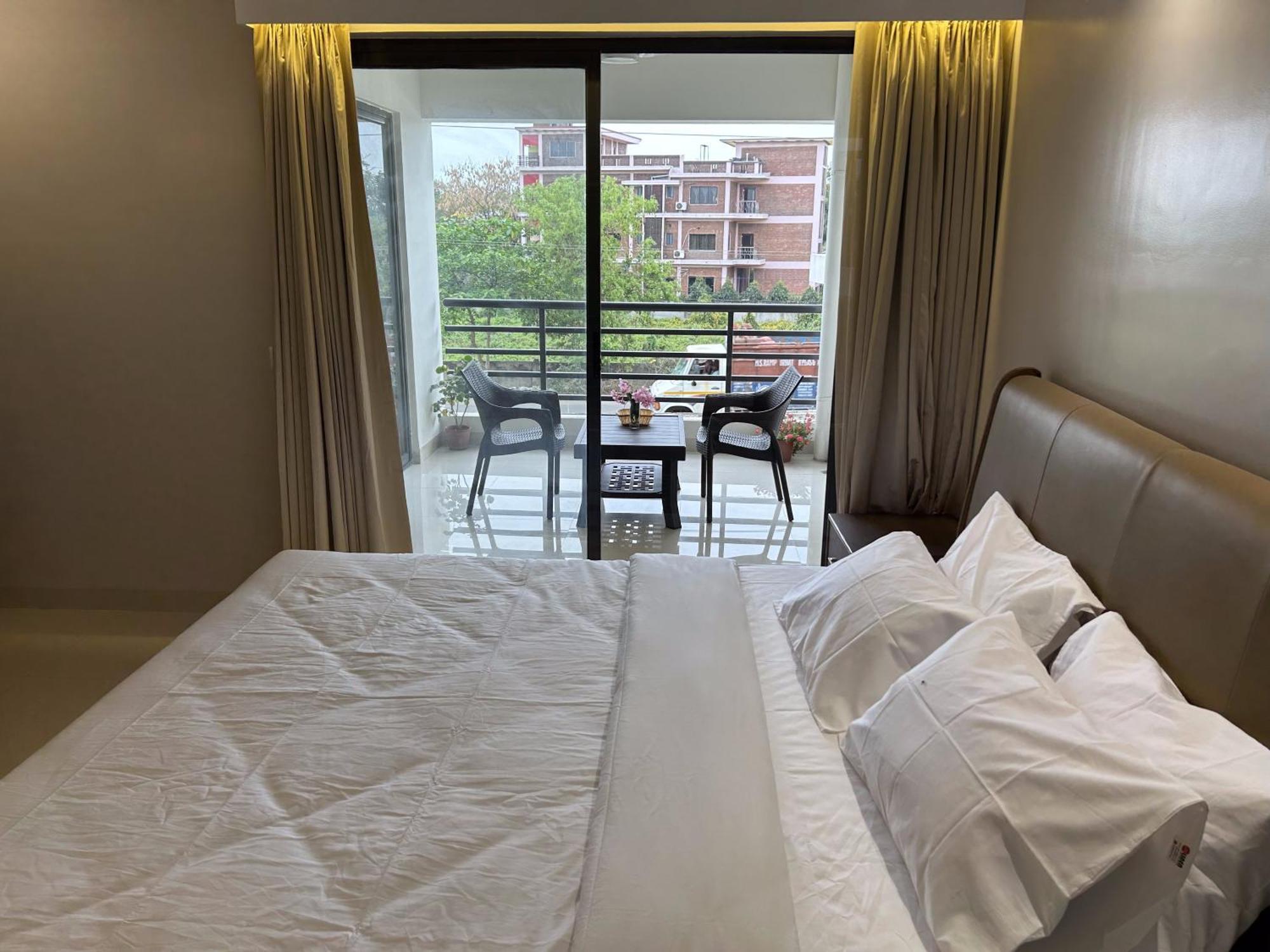 The Pearl Club Resort Shānti Niketan Екстериор снимка