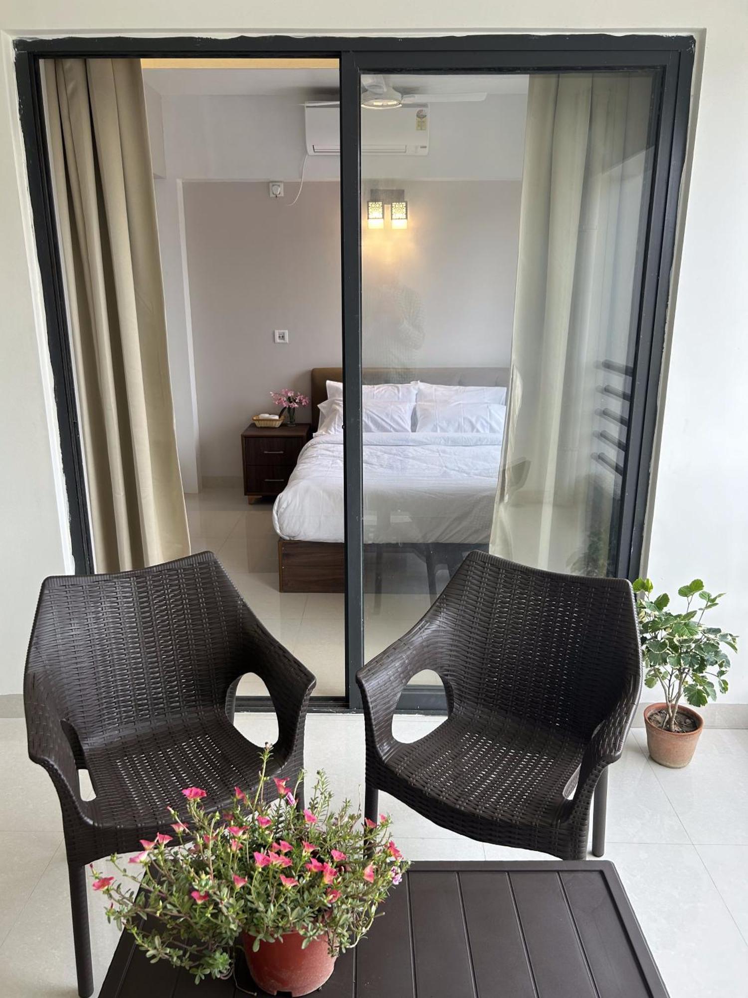 The Pearl Club Resort Shānti Niketan Екстериор снимка