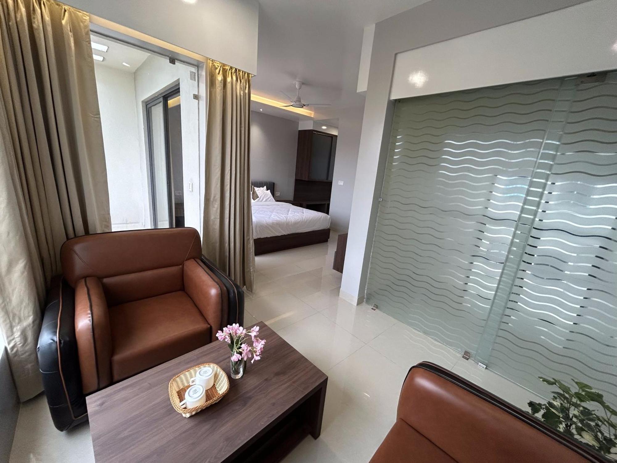 The Pearl Club Resort Shānti Niketan Екстериор снимка