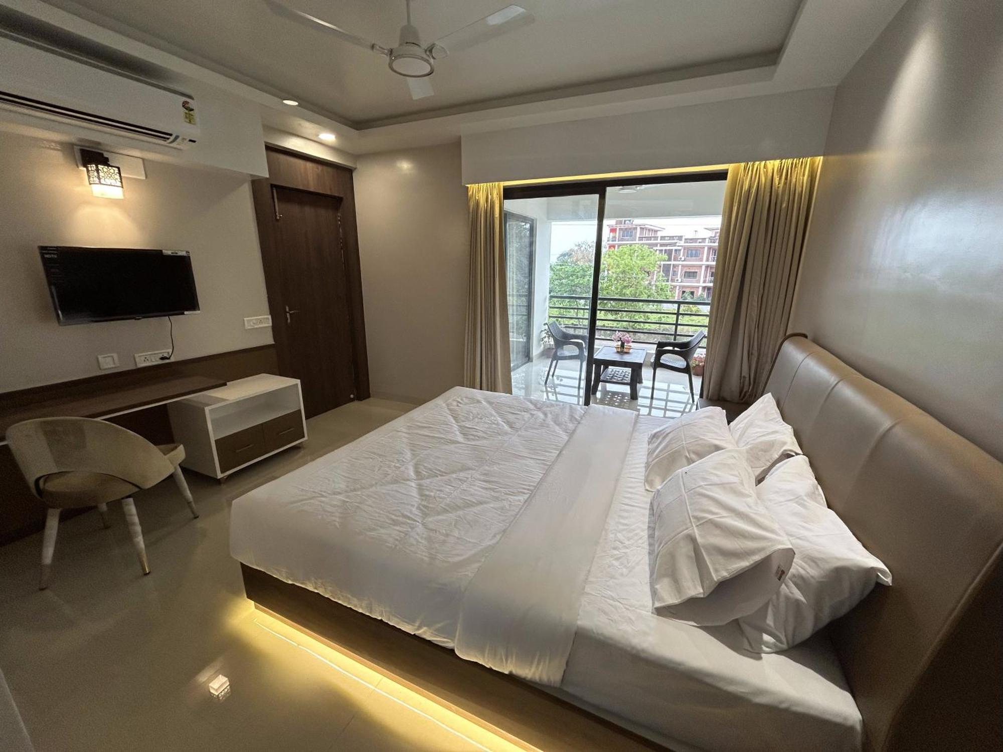 The Pearl Club Resort Shānti Niketan Екстериор снимка